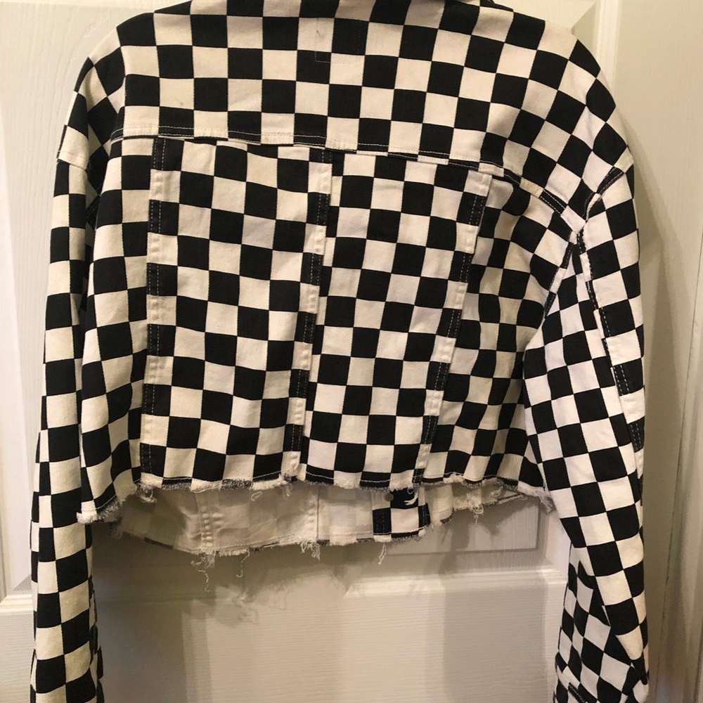 WILD FABLE Black & White Checkered Crop/Bolero style Denim Jacket - Picture 2 of 4